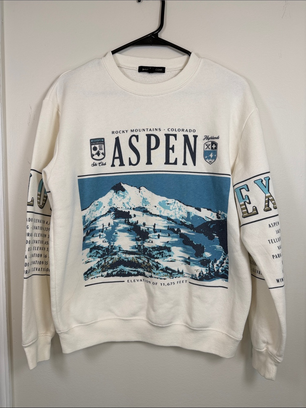 Social Scene Aspen Colorado Graphic Sweatshirt Cream Blue Mountain Ski Club XS